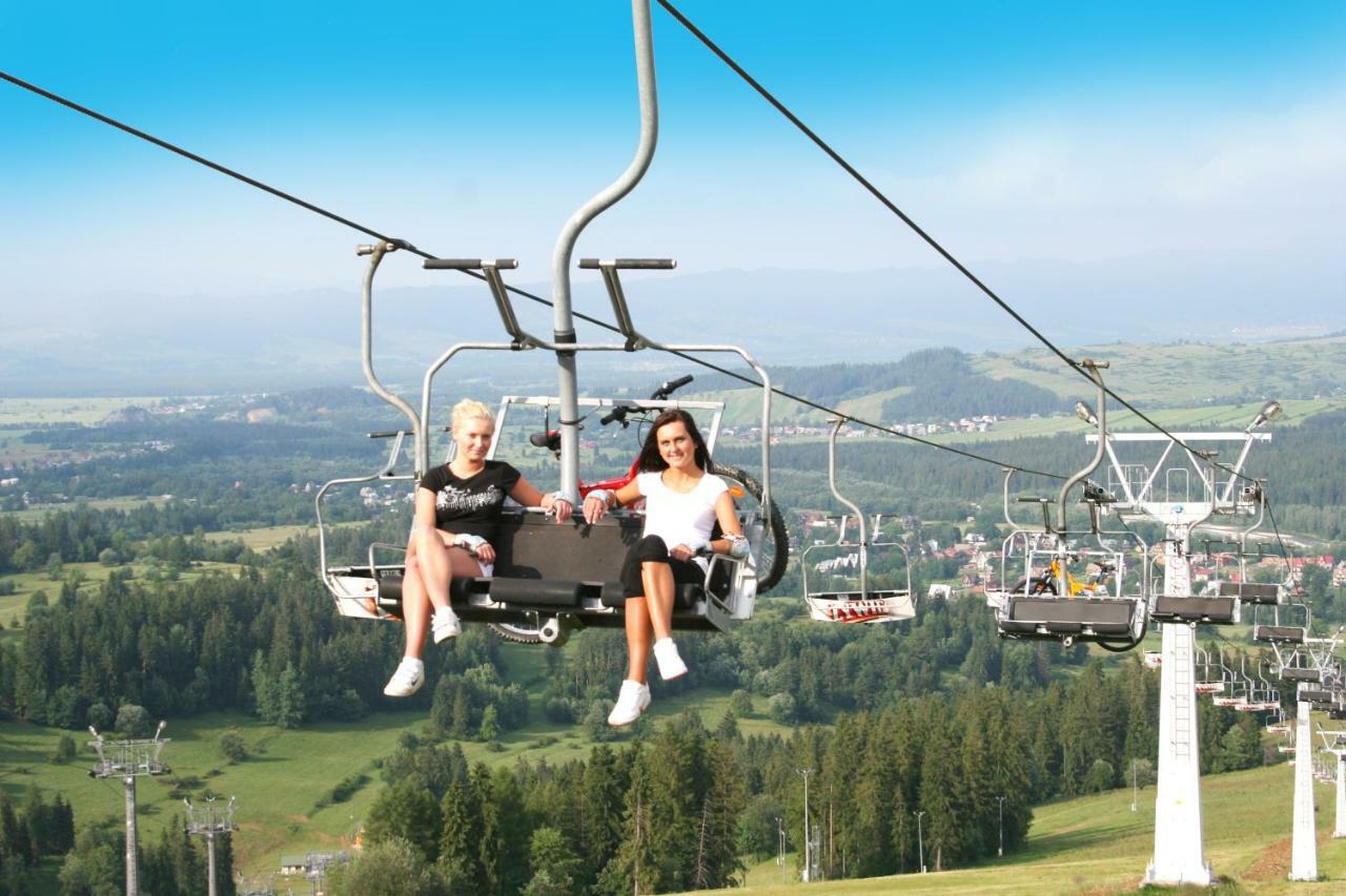 Pod Tatrami 2 - Swietna Lokalizacja, Obok Przystanku Ski Busa Oraz Restauracji, Duzy Parking เบียลกาตัทร์ชันสกา ภายนอก รูปภาพ